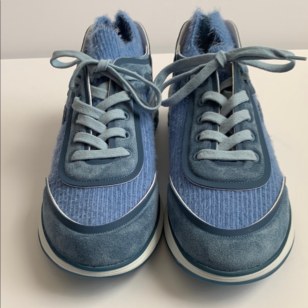 CHANEL Light Blue Sneakers - Picture 3 of 13